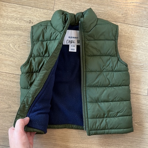 Old Navy Hunter Green Baby Puffer Vest Size 6-12 Months - Picture 3 of 4